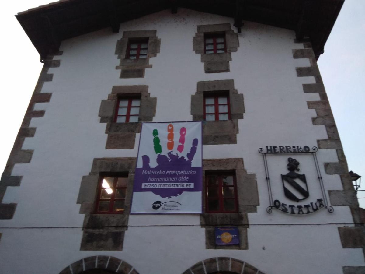 Herriko Ostatua Zubieta Exterior foto